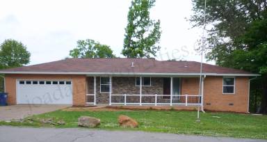 Main picture of 902 Windbrook St