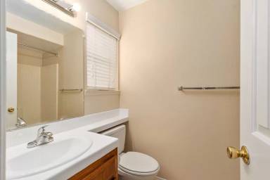 Main picture of 7010 Casa Ln