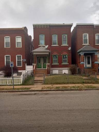 Main picture of 2129 E Adelaide Ave