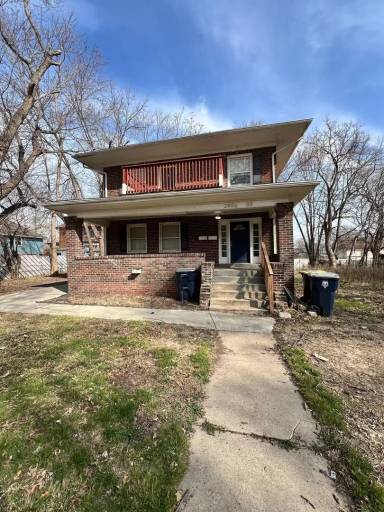 Main picture of 2908 E 29th St