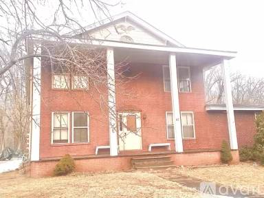 Main picture of 67 Old Farms Rd