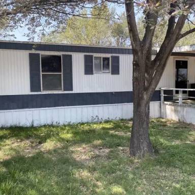 Main picture of 400 SE 58th Ave
