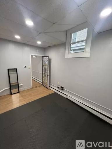 Main picture of 2319 Market St