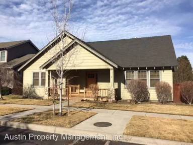 Main picture of 2836 NE Red Oak Dr