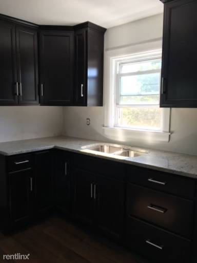 Main picture of 271 Tarkiln Hill Rd