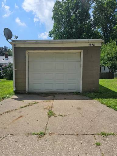 Main picture of 1624 W 36th St