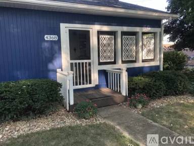 Main picture of 4368 Point Comfort Dr