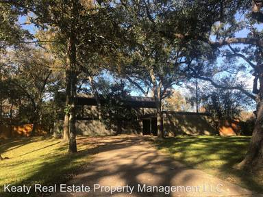 Main picture of 417 Beverly Dr