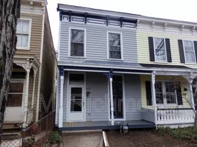 Main picture of 413 S Laurel St