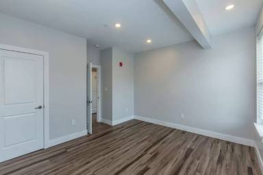 Main picture of 4134 Chester Ave