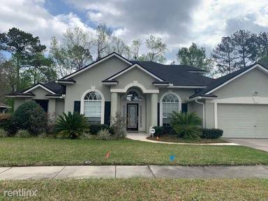 Main picture of 11861 Lake Fern Dr