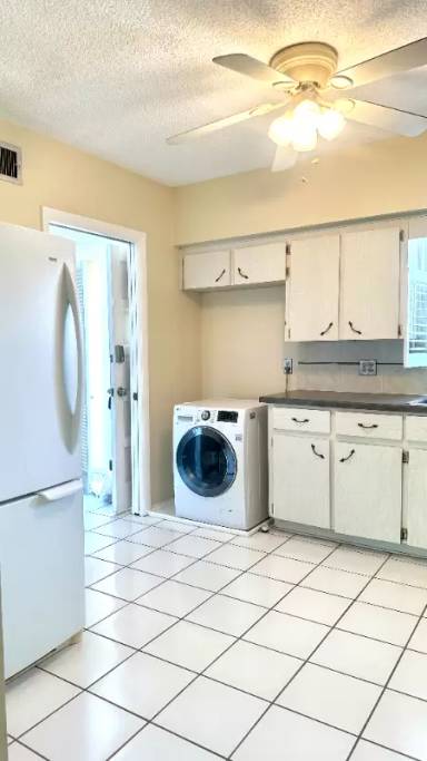 Main picture of 2410 Franciscan Dr