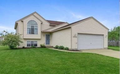 Main picture of 3359 Hampton