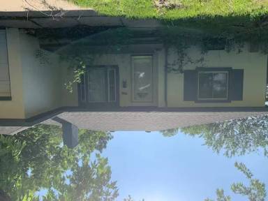 Main picture of 643 S Bluff Ave