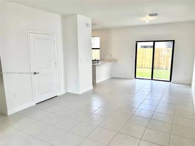 Main picture of 23464 SW 129th Ave