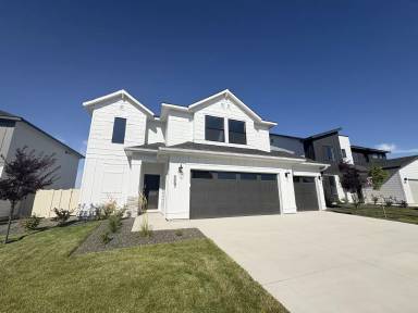 Main picture of 5667 S Memory Ave