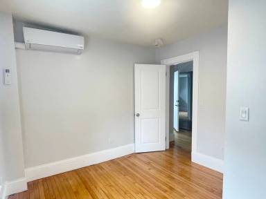 Main picture of 129 Old Colony Ave