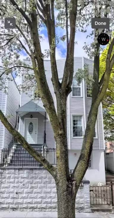 Main picture of 1731 Holland Ave