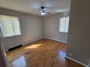 Main picture of 970 W 1st Ave