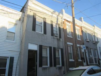 Main picture of 132 Davis St