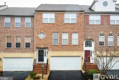 Main picture of 2970 Nipper Way