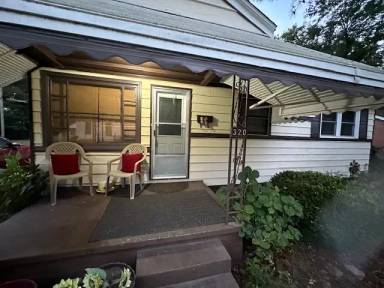 Main picture of 320 Whitfield Dr