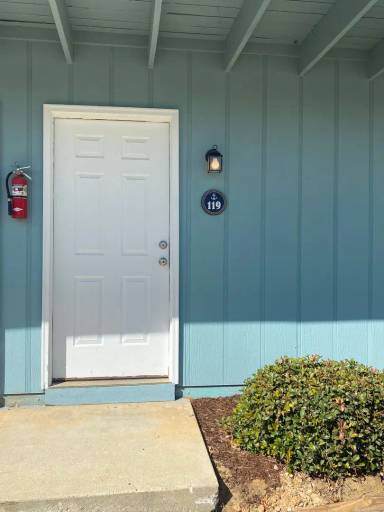 Main picture of 100 Captain Quarters Dr