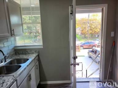 Main picture of 2311 Vagas St