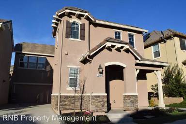 Main picture of 1051 Bridlewood Dr