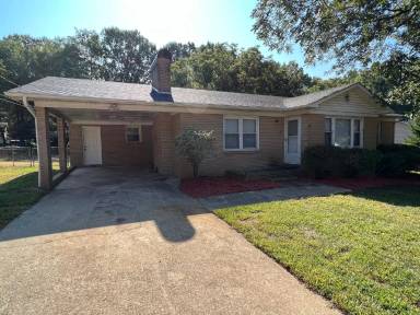 Main picture of 210 Oakdale Ave