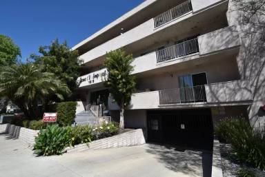 Main picture of 11255 Camarillo St