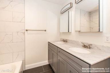 Main picture of 2 Chestnut Pl