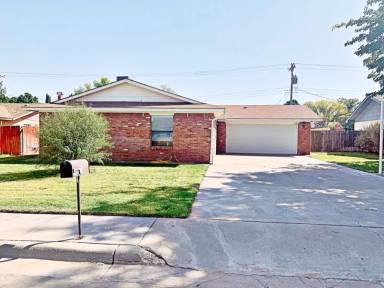 Main picture of 2305 W Bullock Ave