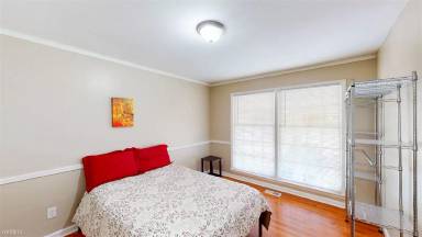 Main picture of 5245 Louis Xiv Ln