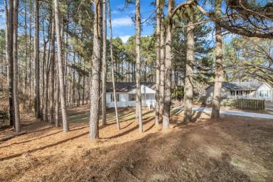 Main picture of 129 Hammerstone Dr