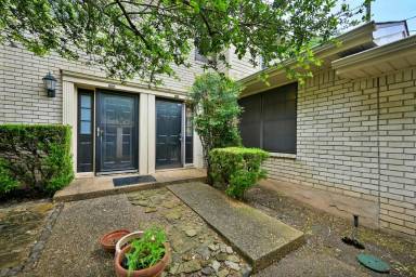 Main picture of 8400 Jamestown Dr