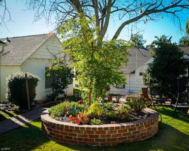 Main picture of 6208 1/2 Greenleaf Ave