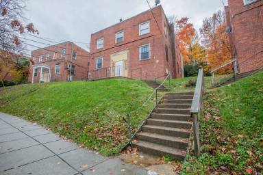 Main picture of 3129 Buena Vista Ter SE