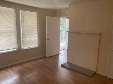 Main picture of 1304 2nd Pl S