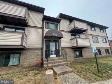 Main picture of 830 Heather Ridge Dr
