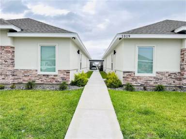 Main picture of 1019 N Clarence Ave