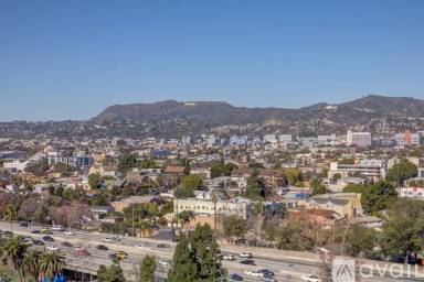 Main picture of 252 N Hoover St