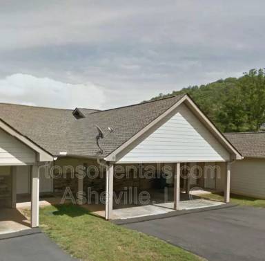 Main picture of 19 Rotunda Cir
