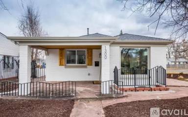 Main picture of 1300 Rosemary St