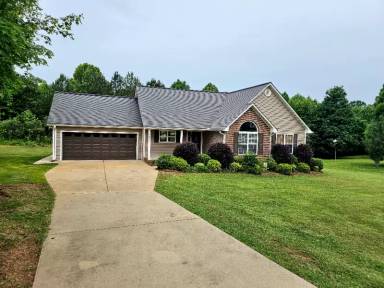 Main picture of 4937 Leigh Ln