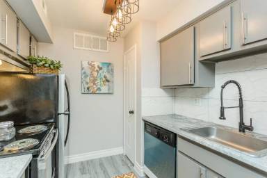 Main picture of 5560 Medical Center Apartments