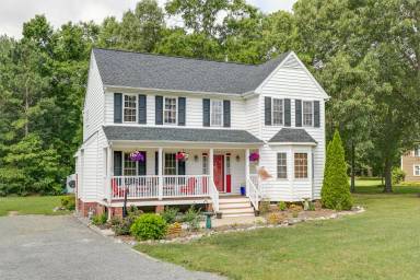 Main picture of 4208 Riverdale Ave