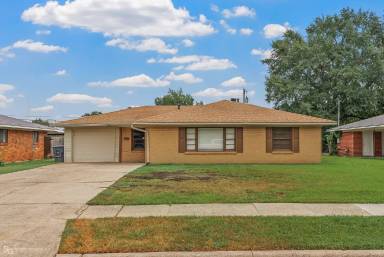 Main picture of 2204 Belle Grove Dr