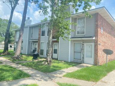 Main picture of 3033 Toulon Dr