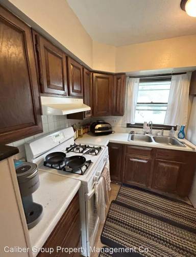 Main picture of 2509 Iowa St